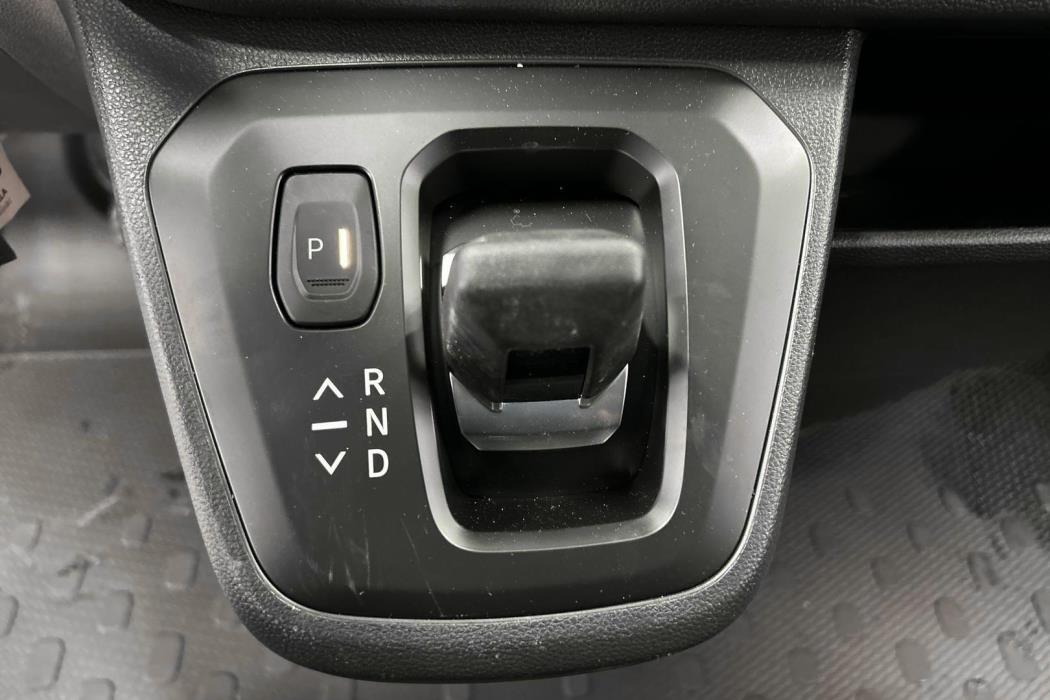 NISSAN Primastar 2026