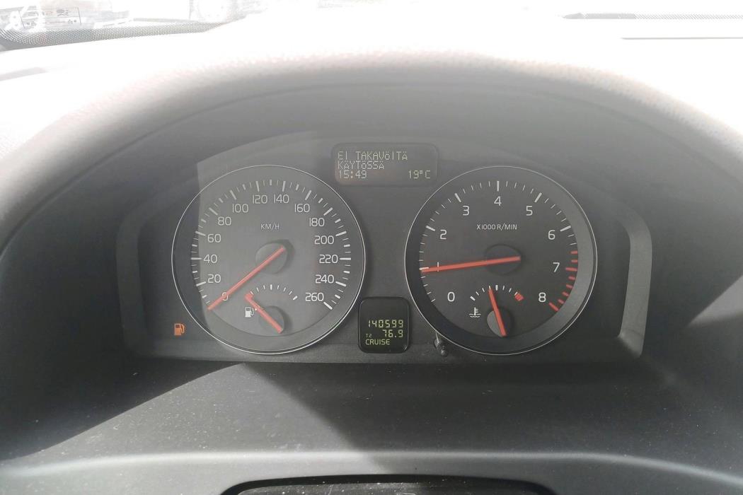 VOLVO V50 2011