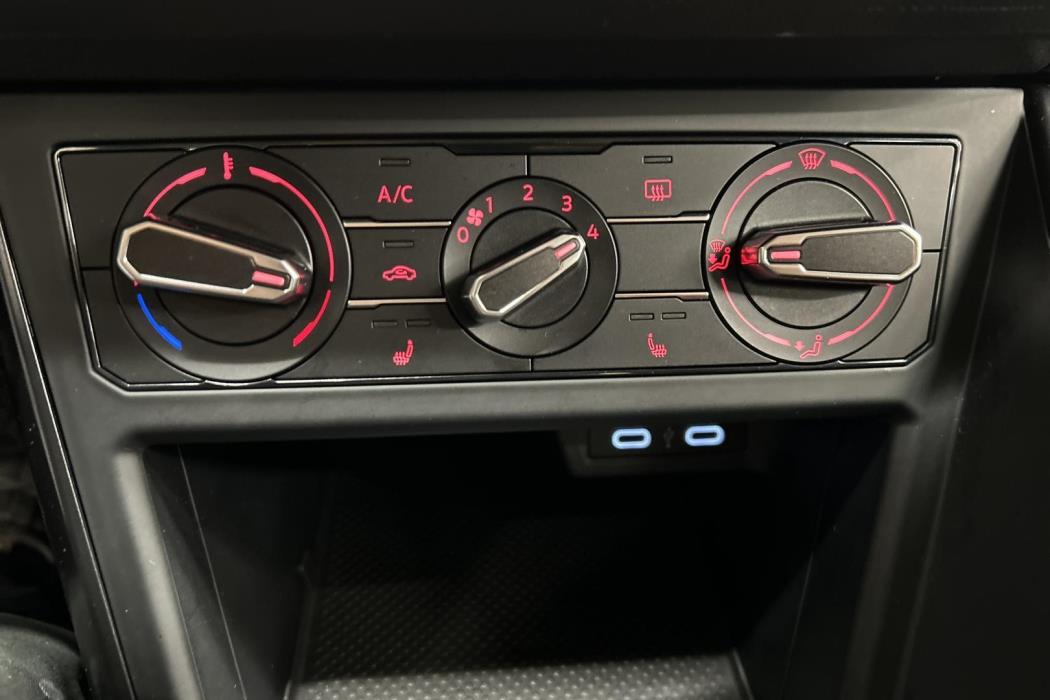 VOLKSWAGEN Polo 2020