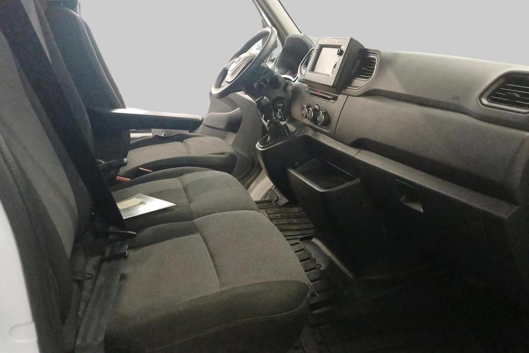 NISSAN Interstar 2022
