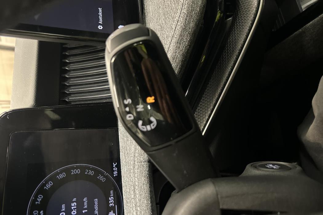 SKODA Superb 2025