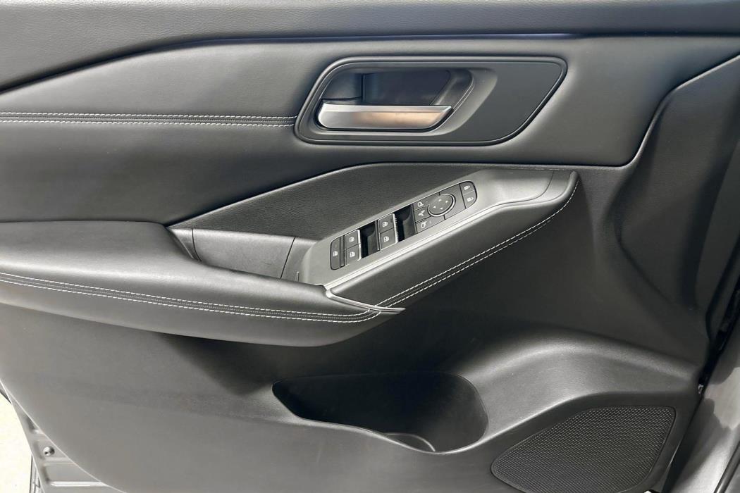 NISSAN Qashqai 2025