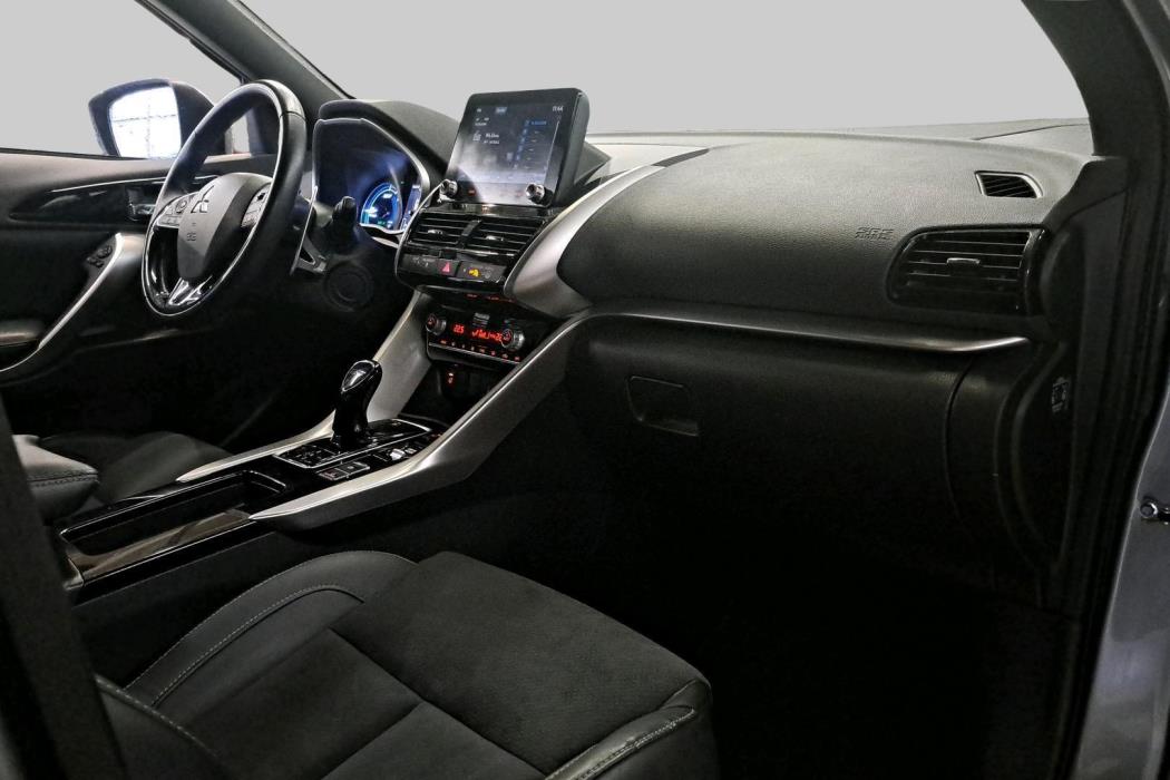 MITSUBISHI ECLIPSE CROSS 2021