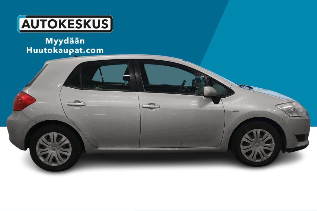TOYOTA Auris 2009