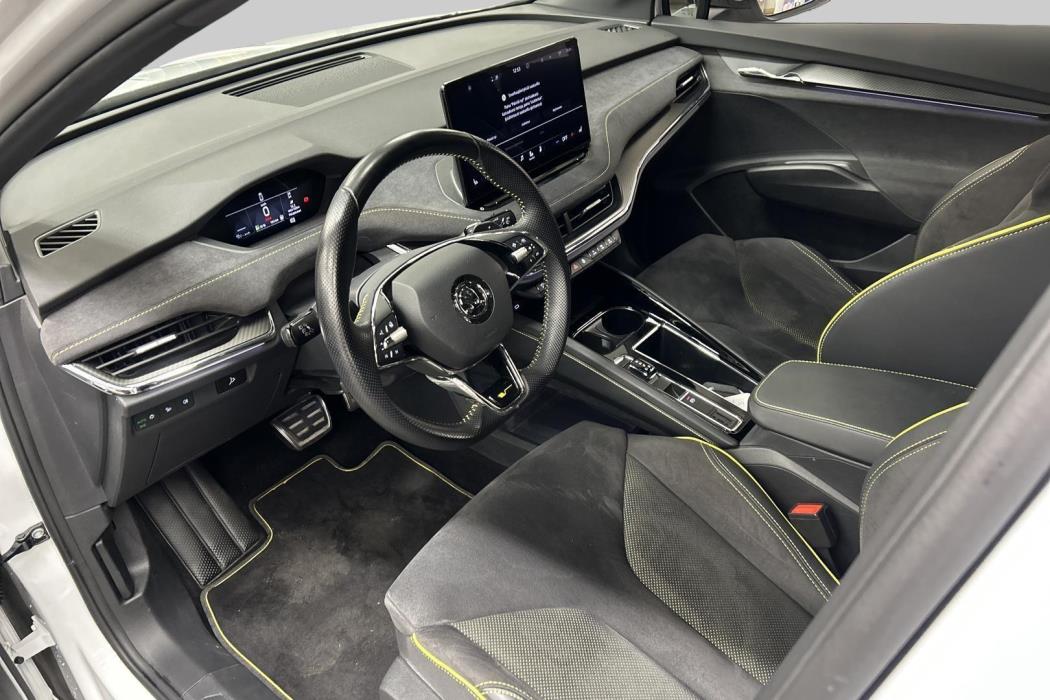 SKODA Enyaq 2024