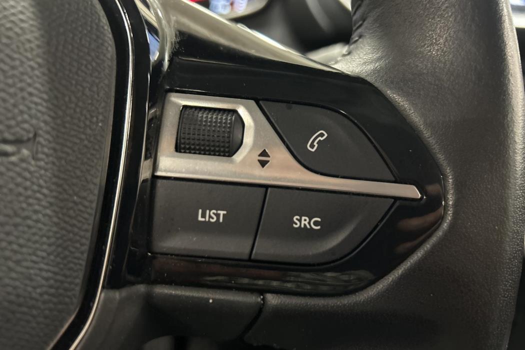 PEUGEOT 2008 2020