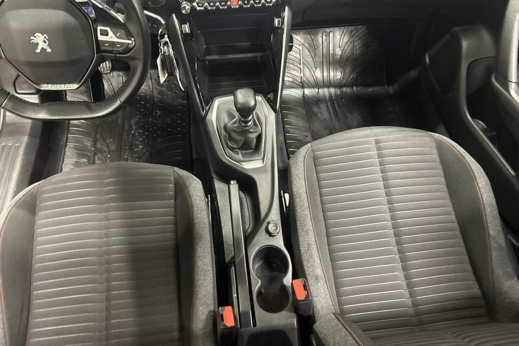 PEUGEOT 2008 2020
