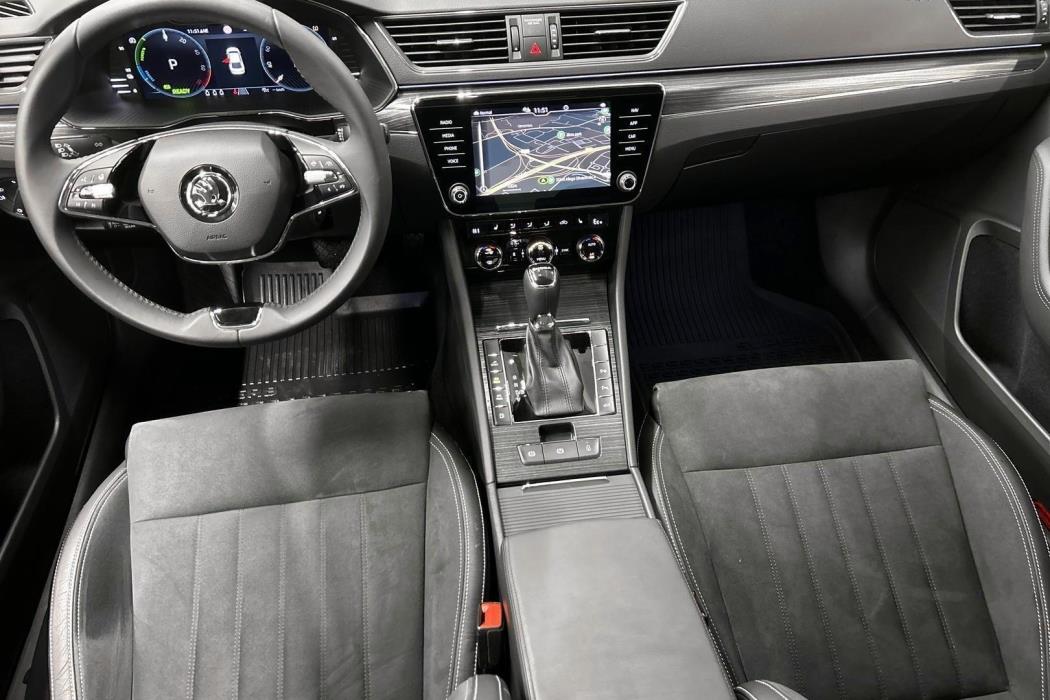 SKODA Superb 2024