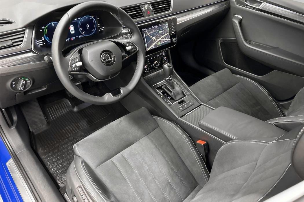 SKODA Superb 2024