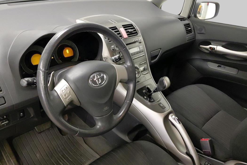 TOYOTA Auris 2008