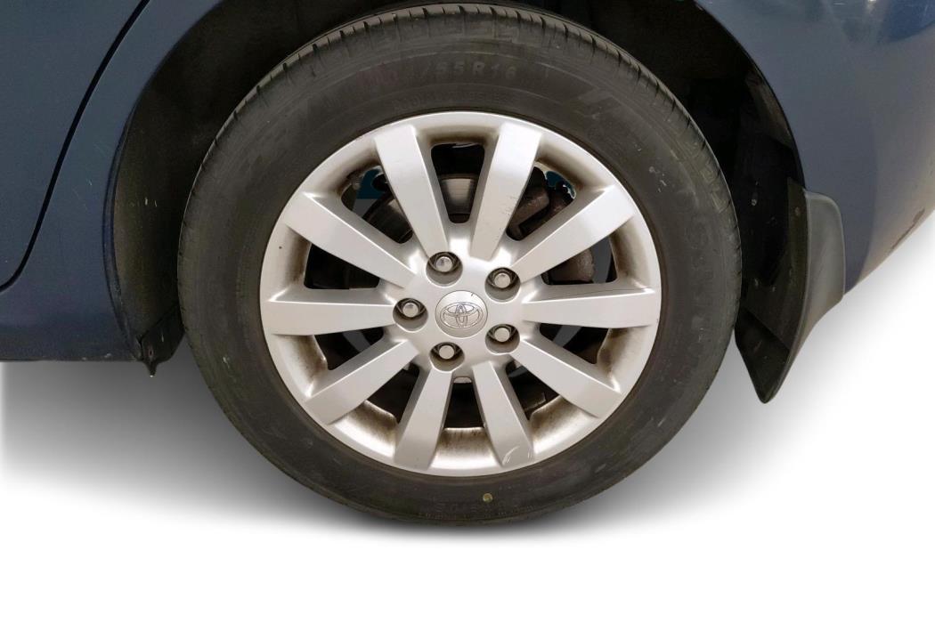 TOYOTA Auris 2008