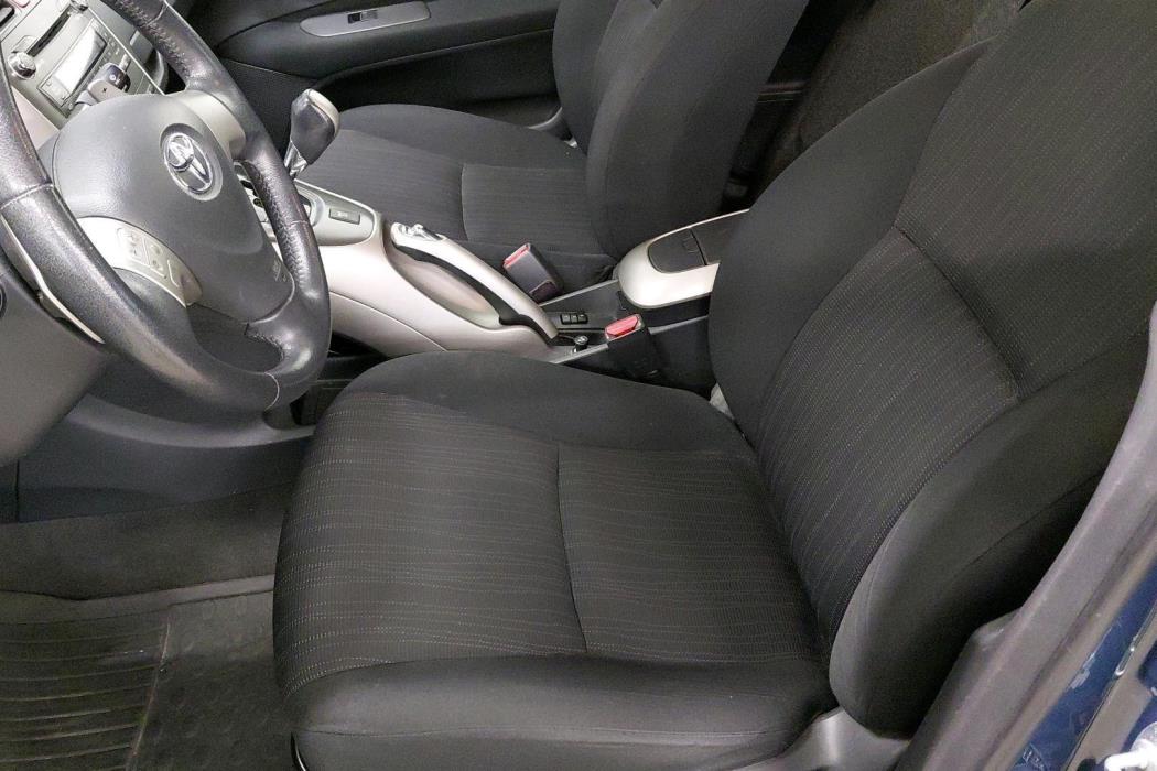 TOYOTA Auris 2008