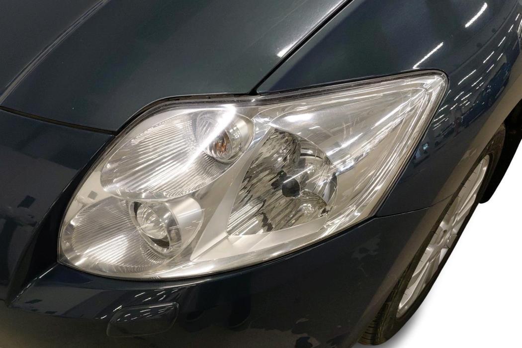 TOYOTA Auris 2008
