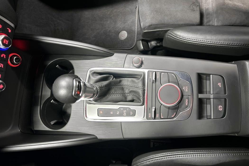 AUDI A3 2015
