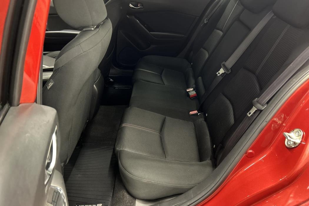 MAZDA Mazda3 2018