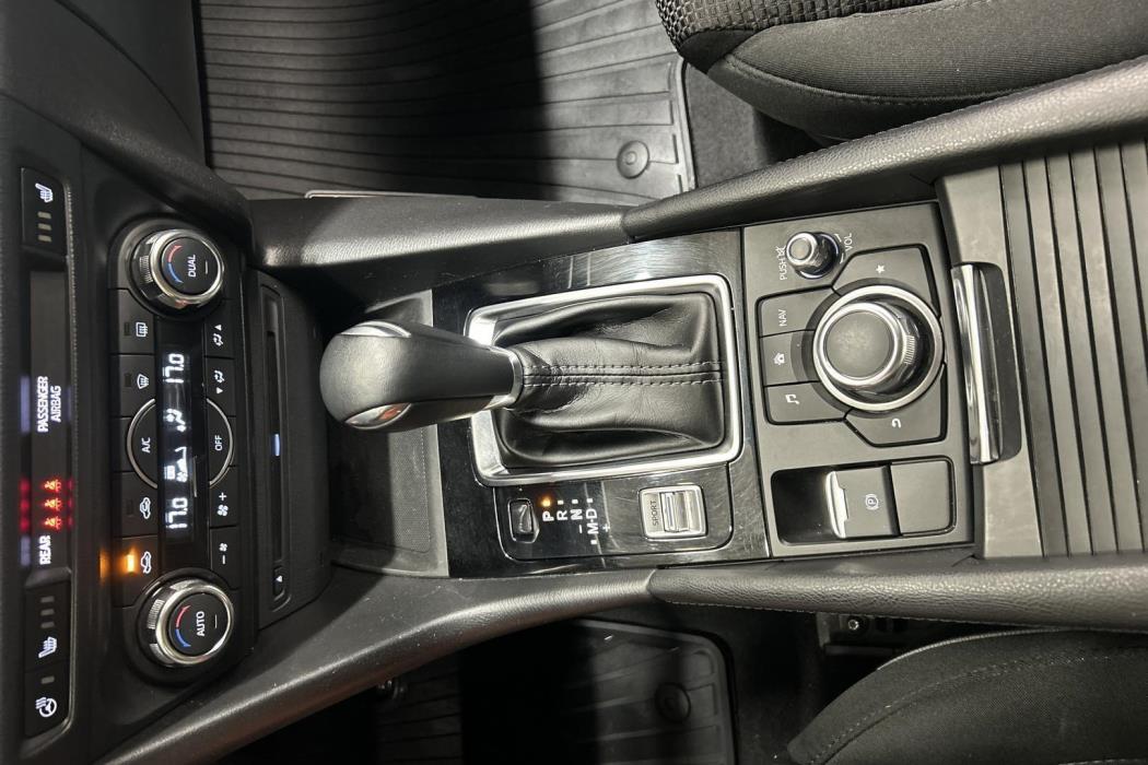 MAZDA Mazda3 2018