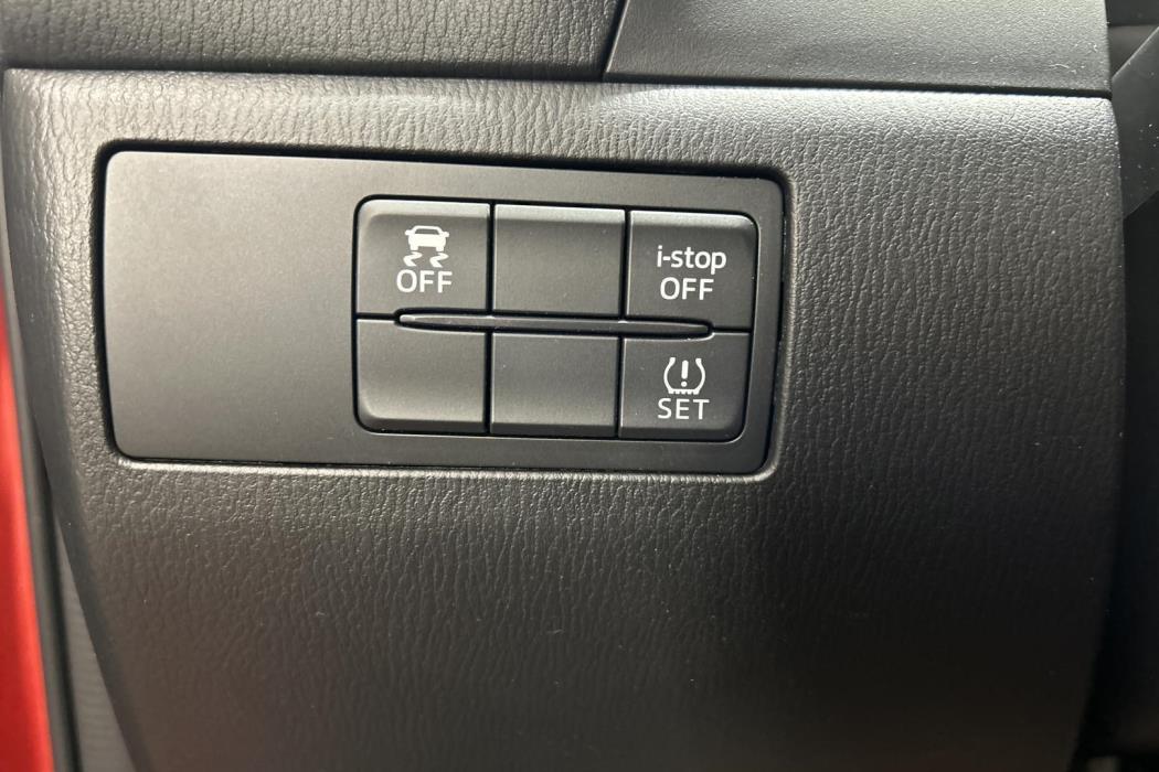 MAZDA Mazda3 2018