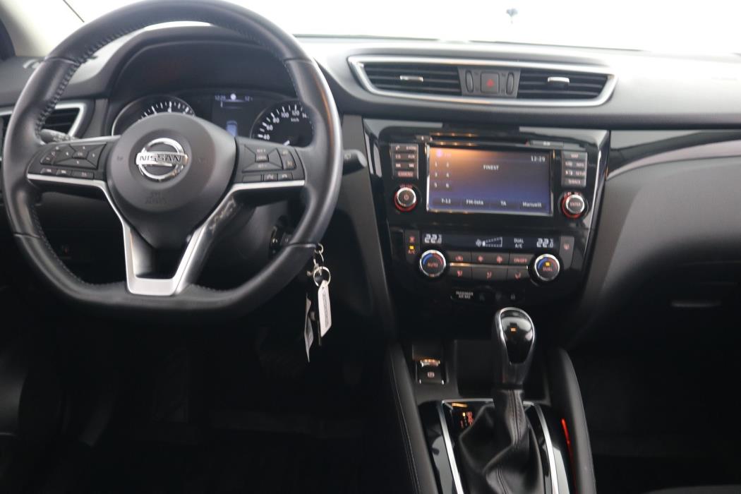NISSAN Qashqai 2017