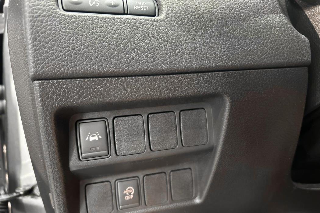 NISSAN Qashqai 2018