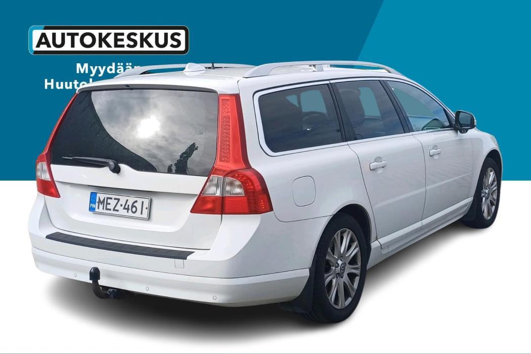 VOLVO V70 2010