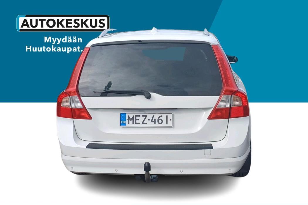 VOLVO V70 2010