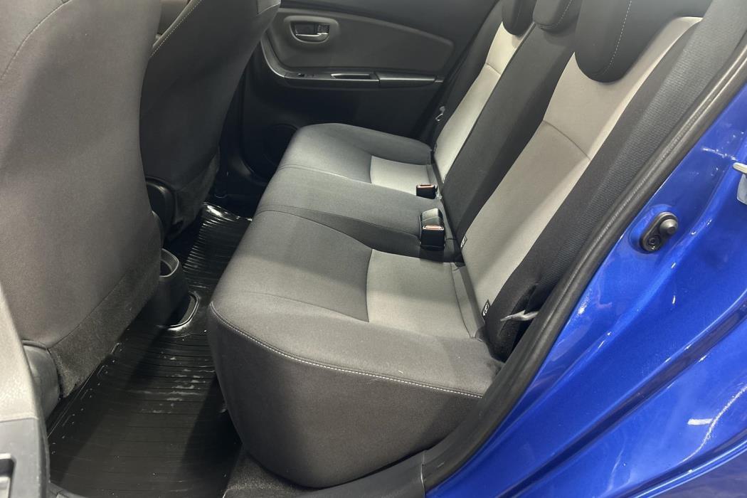 TOYOTA Yaris 2018