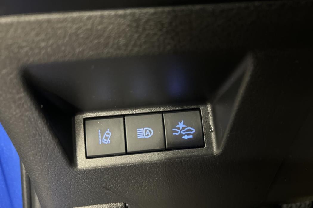 TOYOTA Yaris 2018
