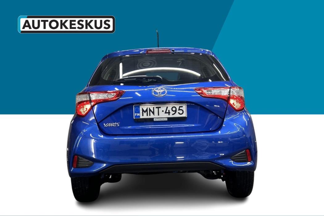 TOYOTA Yaris 2018
