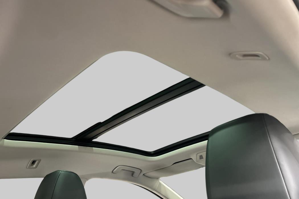 SKODA Enyaq 2024
