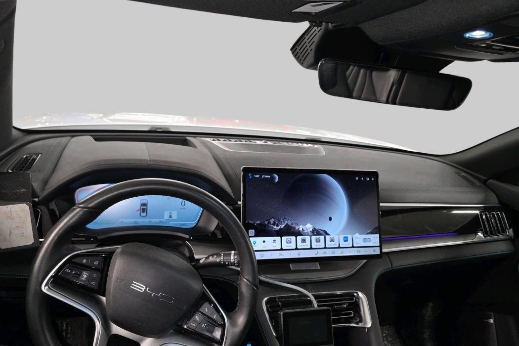 BYD Seal U DM-i 2025