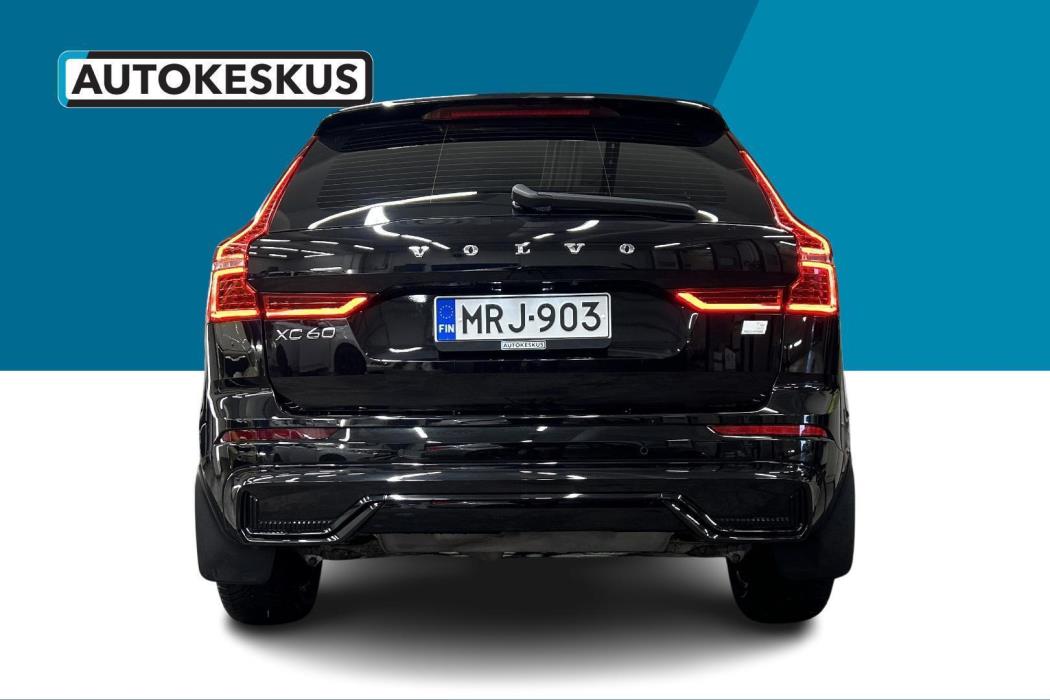 VOLVO XC60 2024