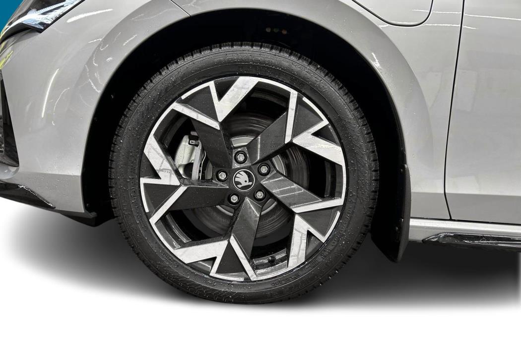 SKODA Superb 2026