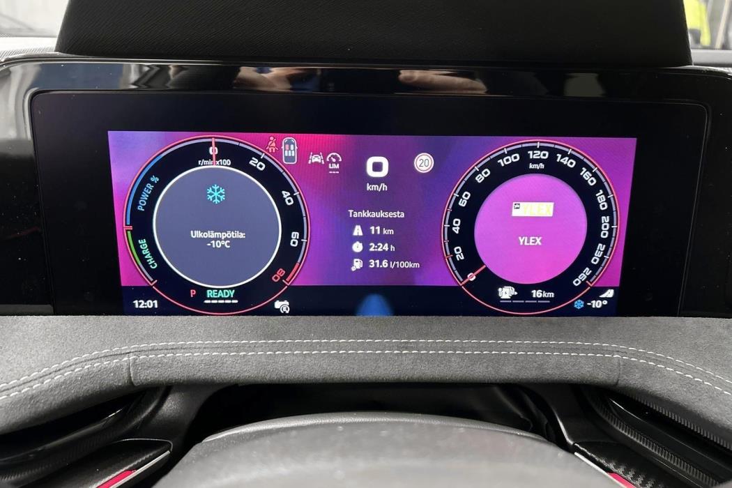SKODA Superb 2026