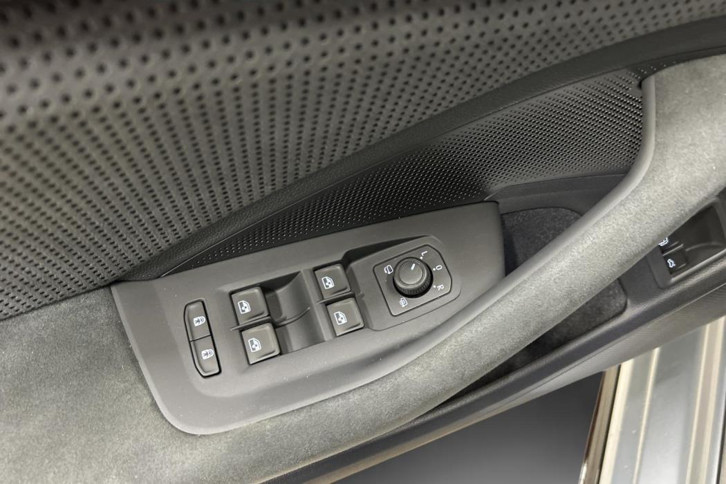 SKODA Superb 2026