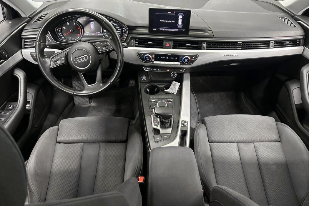 AUDI A4 2016