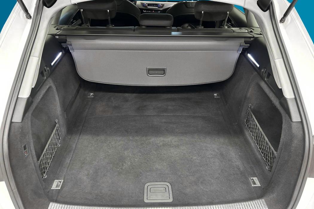 AUDI A4 2016