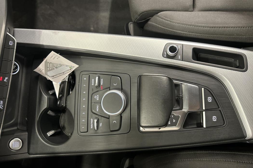 AUDI A4 2016
