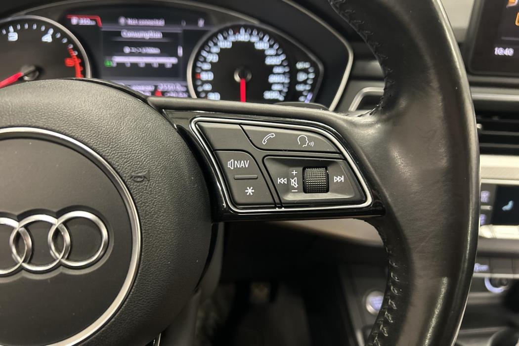 AUDI A4 2016