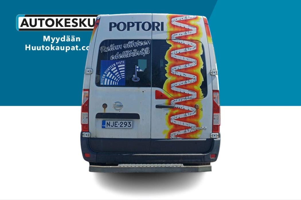 NISSAN NV400 2013