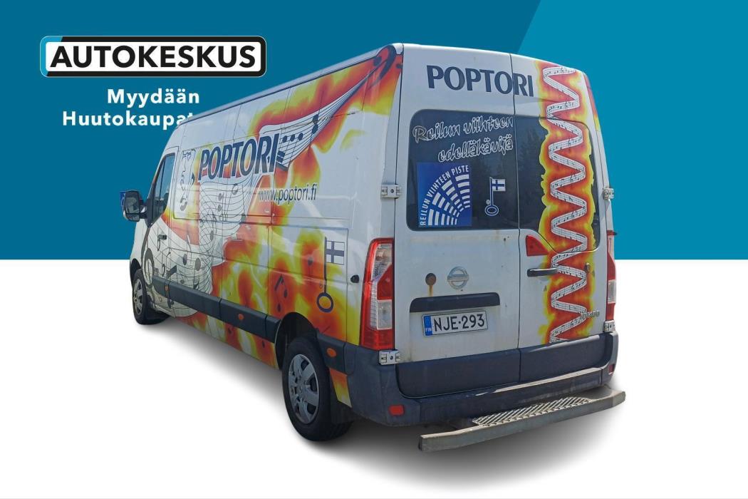 NISSAN NV400 2013