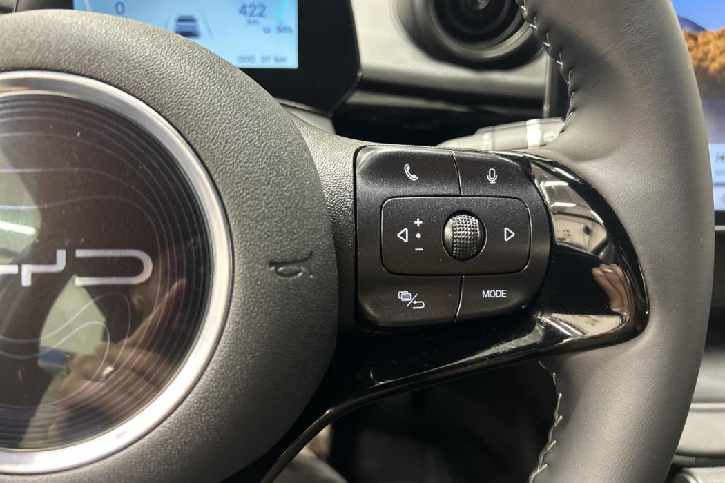 BYD Dolphin 2025