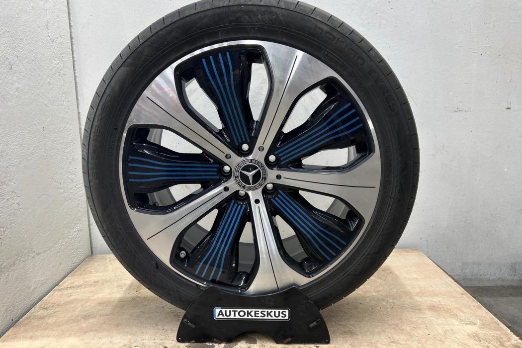 MERCEDES-BENZ EQC 2023