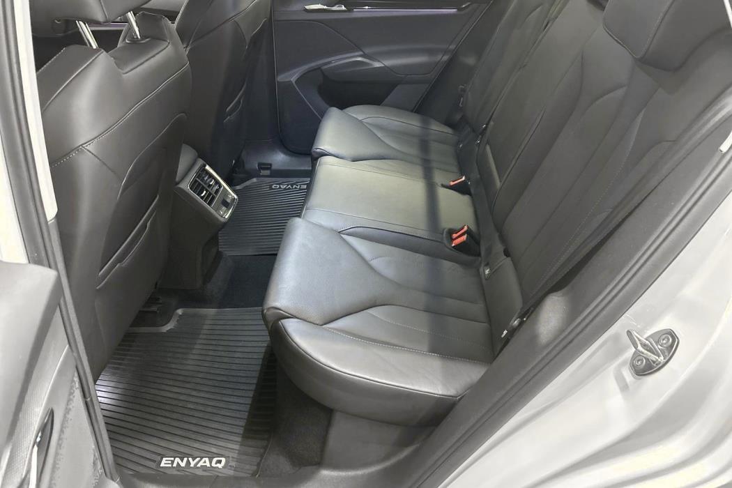 SKODA Enyaq 2023