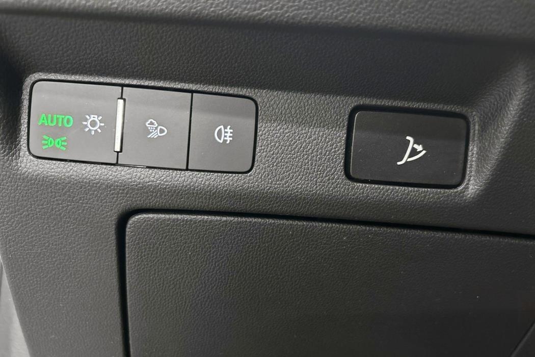 SKODA Enyaq 2023