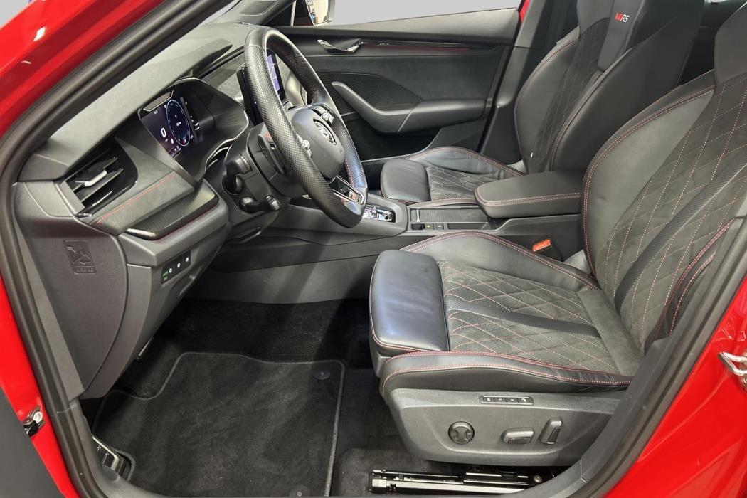 SKODA Octavia 2024