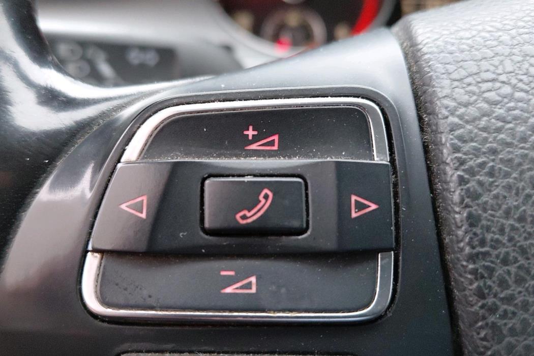 VOLKSWAGEN Passat 2010