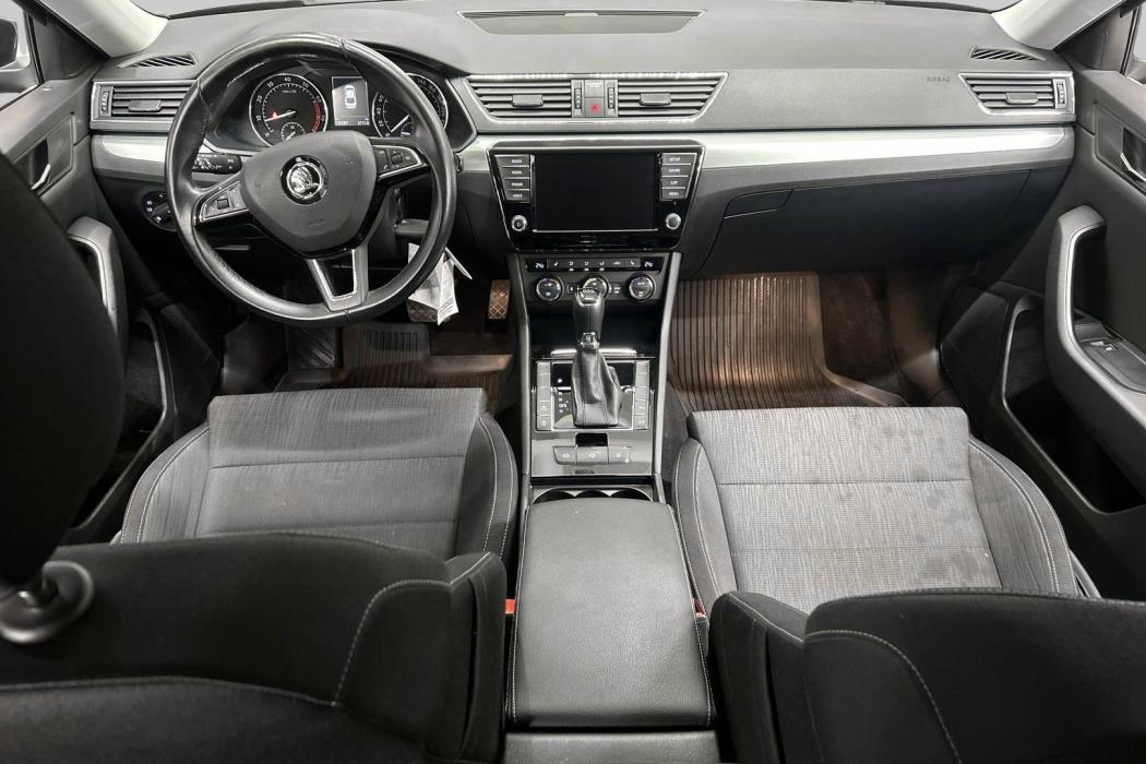 SKODA Superb 2016