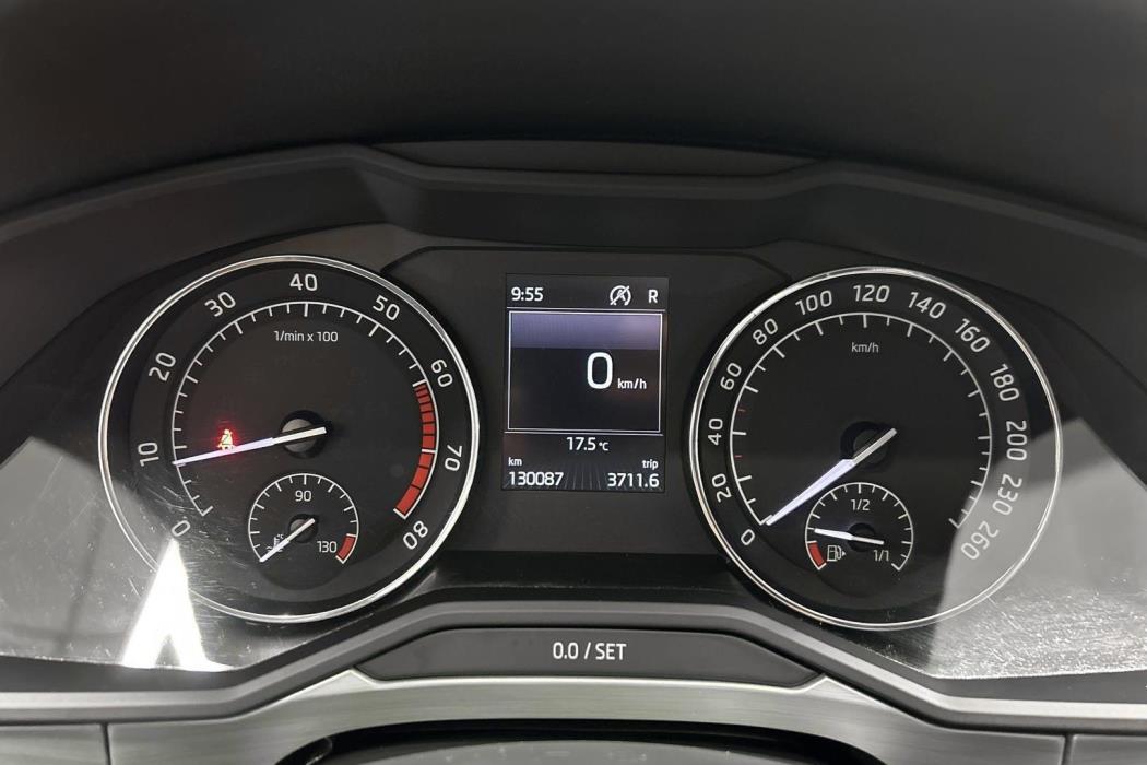 SKODA Superb 2016
