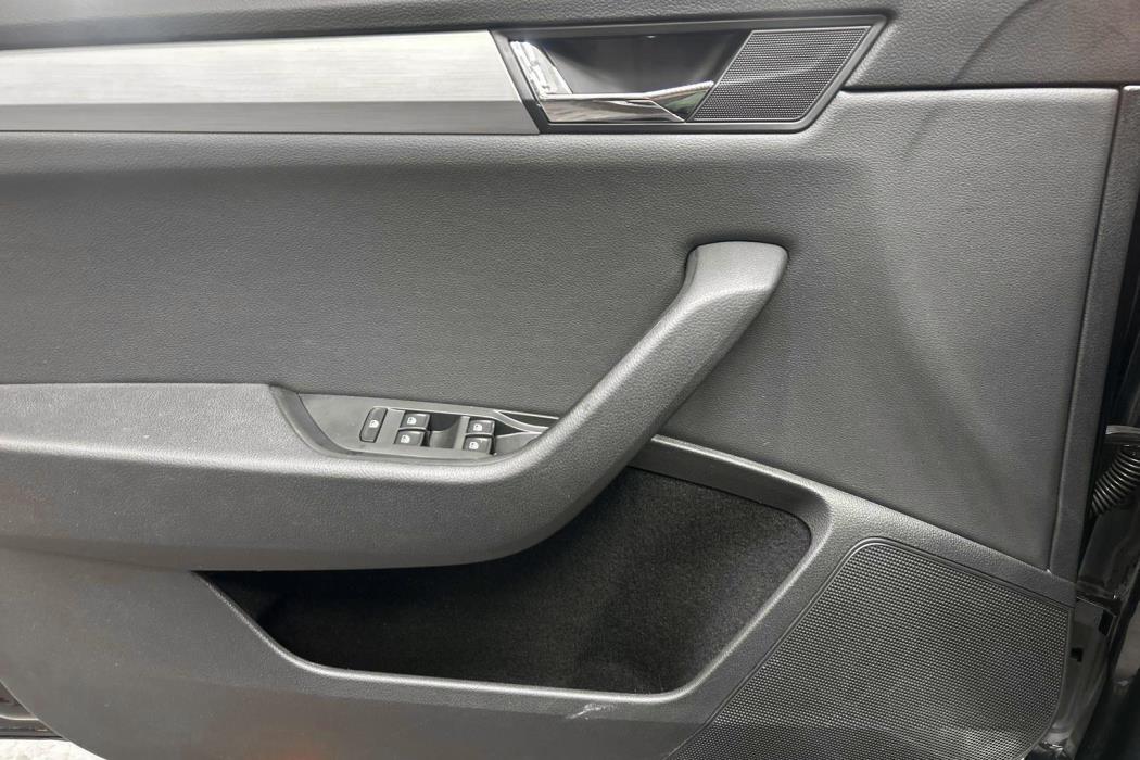 SKODA Superb 2016