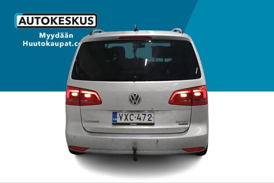 VOLKSWAGEN Touran 2013